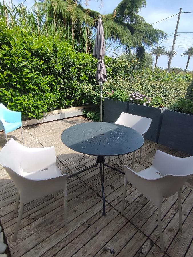 Studio Golfe Juan, Plages, Parking, Climatisation Leilighet Vallauris Eksteriør bilde